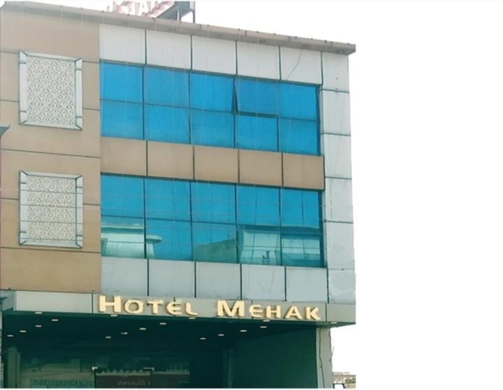 Hotel Mehak Kapurthala Экстерьер фото